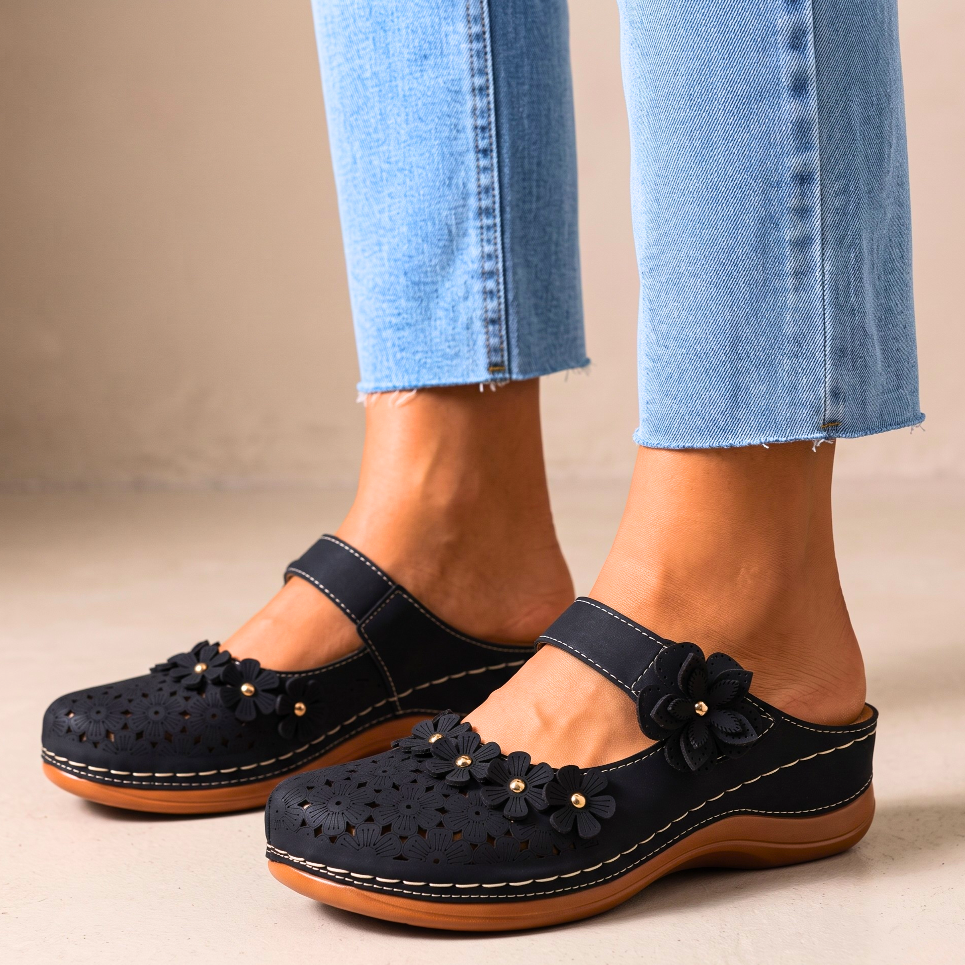 Flora Cushioned Sandals