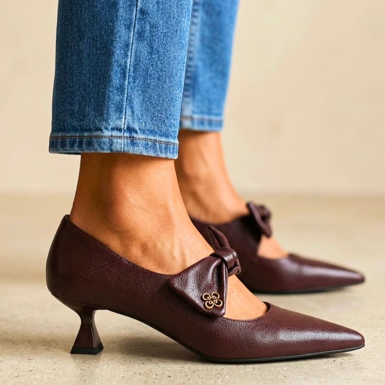 Vetta Sculpted Bow Heels
